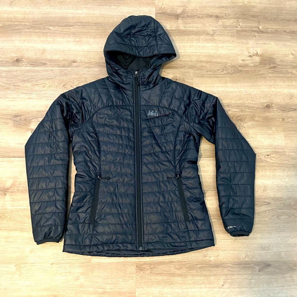 REI Women’s Medium Black Puffy Jacket Hooded pertex Eco polyfill